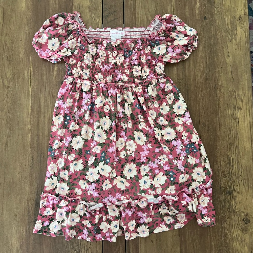•3 for $10•

Size 6 girls floral dress